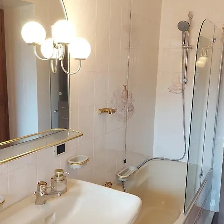 Casa - Vicino Orta San Giulio - 200 Sqm Villa *
